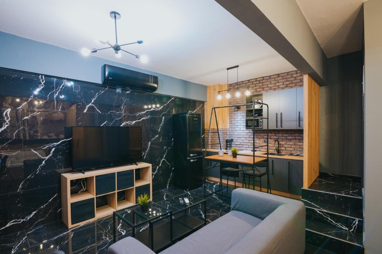 New Modern Ground Floor Apartment By The Sea سالونيك المظهر الخارجي الصورة